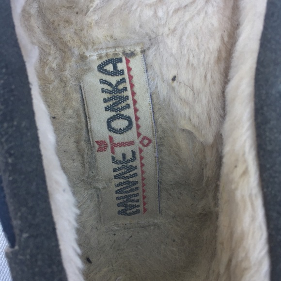 Minnetonka leather moccasins gray size 6 Sherpa - Picture 2 of 5